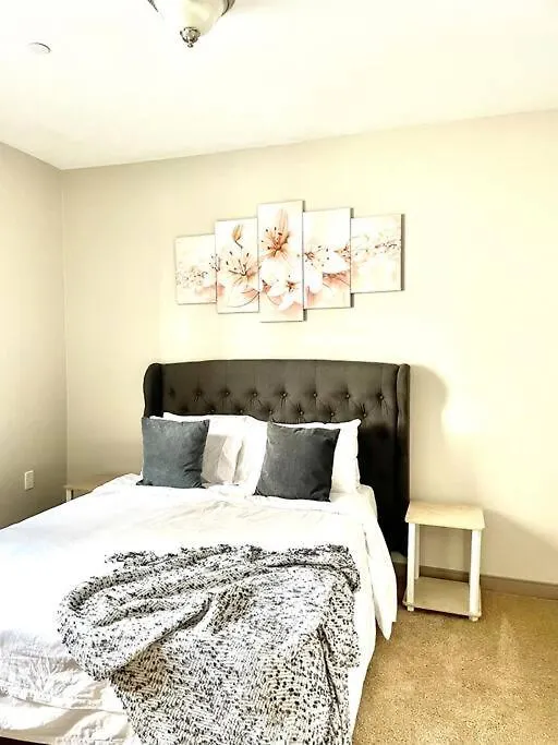 King & Queen In Downtown Columbus Apartman